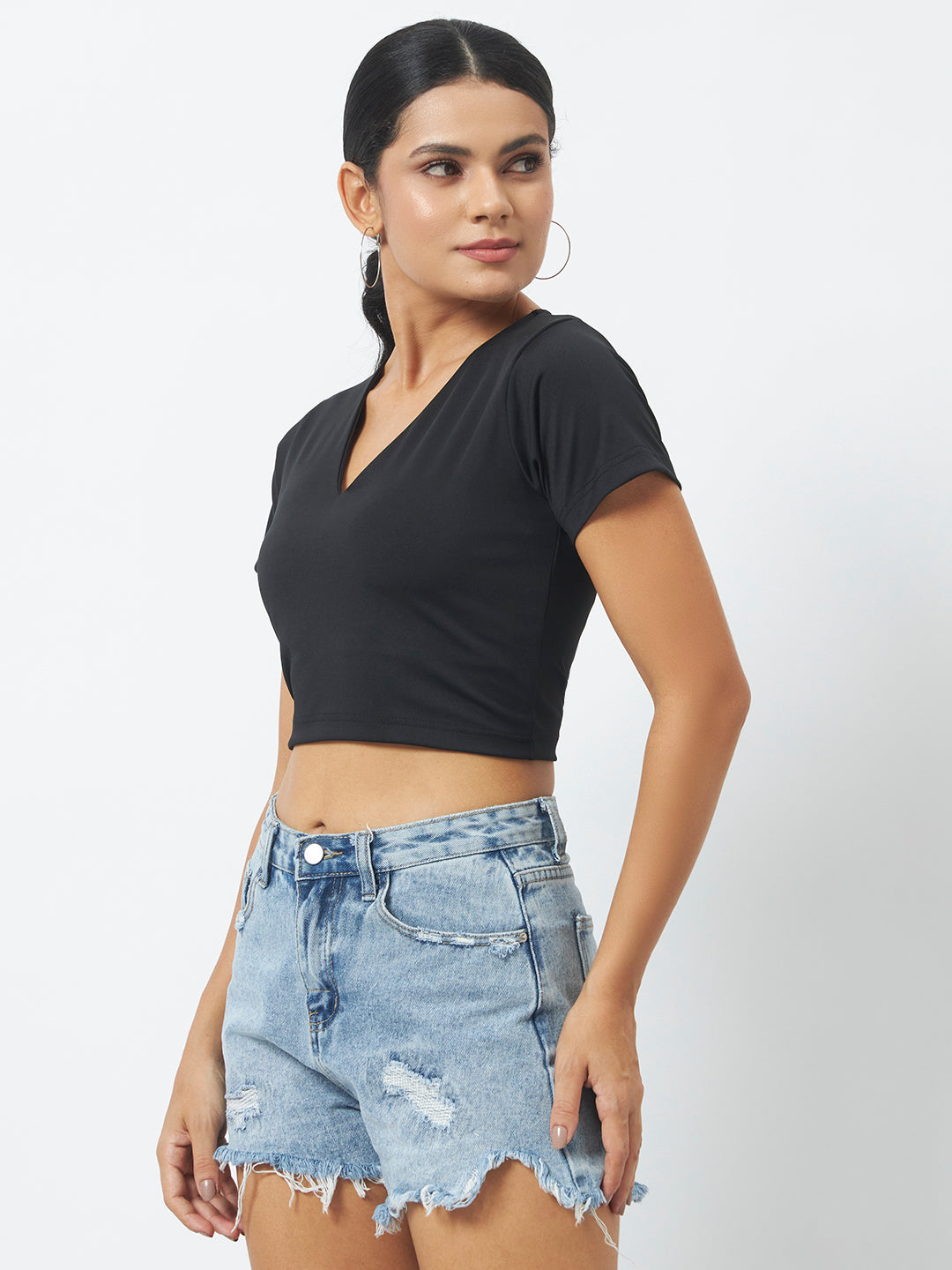 Classic V Crop Top - Black
